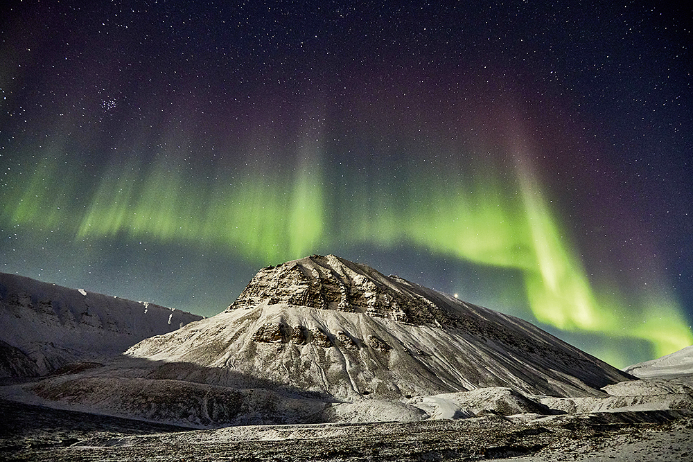 Nordlichter tanzen am Himmel von Spitzbergen | Foto: Marcel Schütz