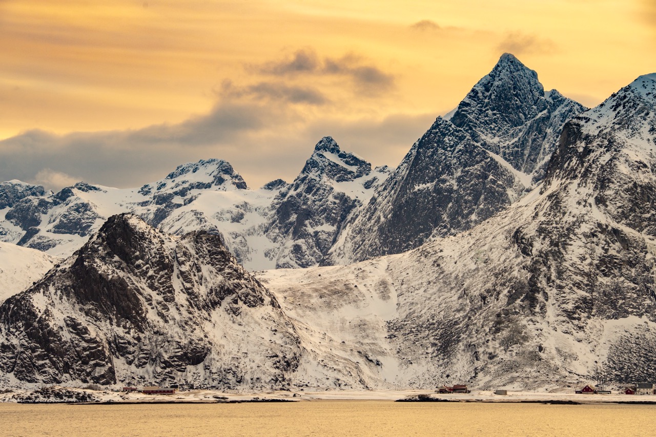 <b>Monat der Naturfotografie: Willi Rolfes – Lofoten – Eine fotografische Winterreise</b><br />04.11.2026 4 Monat der Naturfotografie: Willi Rolfes – Lofoten – Eine fotografische Winterreise